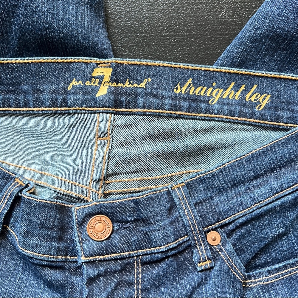 7 For All Mankind Straight Leg Dark Wash Denim Women’s Size 31 - Picture 6 of 9